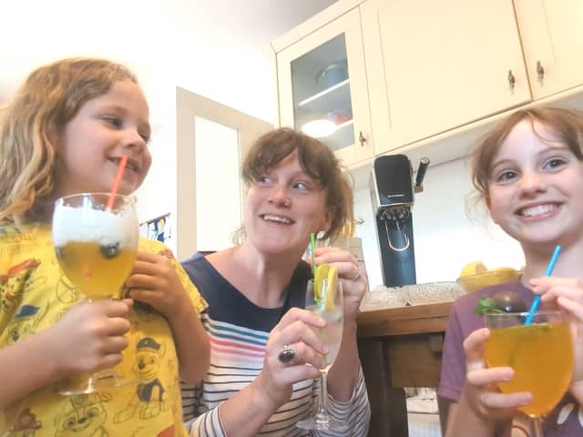 We made mocktails using the SodaStream Art and it was so much fun!