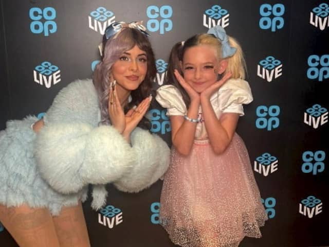 Young Evie Smith meets her hero Melanie Martinez
