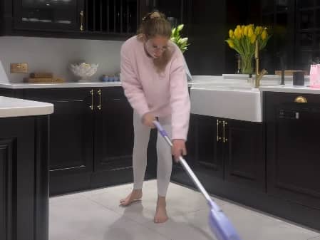 Stacey Solomon says this handy cleaning gadget helps reduce how often she needs to reach for the hoover. Photo by Instagram/Stacey Solomon.