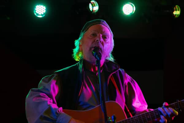 Tommy Sands singing old songs for the Newry crowd to sing along to.