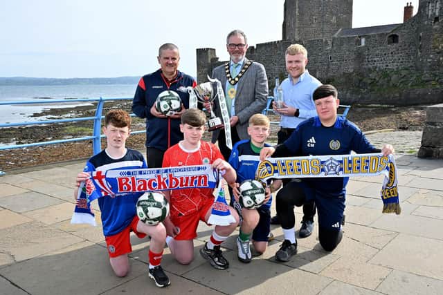 Shankill Juniors players Kylan Morrison and Carter McAllister, along with Cliftonville’s Keagan O’Connor and Ronan Vernon, are pictured with Alderman William McCaughey, Mayor of Mid & East Antrim Borough Council; Michael Willis, Director of the Budget Energy SuperCupNI; and Ollie Booth, National Account Manager at Clearer Water, to announce that Premier League newcomers Leeds United and Championship giants Blackburn Rovers will headline a world-class line-up in the Boys’ Minor Section at the 2025 Budget Energy SuperCupNI.