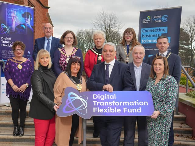 Newry, Mourne and Down District Council Chairperson Councillor Valerie Harte pictured with Front Row (Left to Right) Jillian Gilmore, Head of City and Growth Deals, Department of Finance; Mel Chittock, Interim Chief Executive, Invest Northern Ireland; Donal Durkan, Executive Director Strategy and Partnerships, Invest Northern Ireland; Deirdre McCloskey, DAERA Rural Affairs Division Representative. Middle Row (Left to Right) Alderman Gerardine Mulvenna, Mayor of Mid and East Antrim and Cllr Jason Barr, Deputy Mayor of Derry City and Strabane. Back Row (Left to Right) Cllr John Laverty BEM, Chair of the Regeneration and Growth Committee, Lisburn and Castlereagh City Council; Cllr Jennifer Gilmour, Mayor of Ards and North Down; Cllr Meta Graham, Deputy Chair of Mid Ulster and Cllr Áine Groogan, Deputy Lord Mayor of Belfast