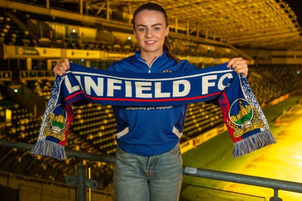 ​Clarke hopes to help take Linfield back to the top of the Premiership table.