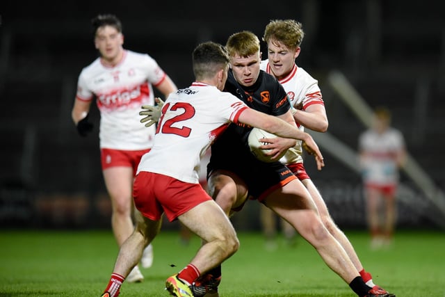 If Oisin and Rian O'Neill weren't enough of a handful for defenders, soon they'll have a third brother to contend with! Crossmaglen's Aaron O'Neill has been a marquee forward for the Armagh U20s over the past couple of seasons, but it's at Senior club level where he has really cemented his place. Having broke into the team in the last two years, he has been on fire in this year's league: hitting 1-7 against Clann Eireann, 0-8 against Silverbridge and 0-10 against Clan na Gael.