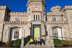 Terry Kelly, Killeavy Castle Estate (right), welcomes Austrian journalists.
