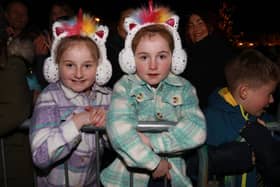 Don't you just love the hairbands! Sophia and Myra Rose. INNR4950