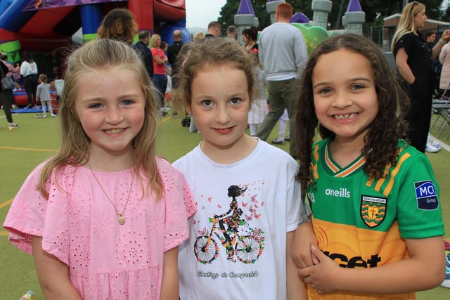 Katie, Olivia and Ashlynn loving Threeways Fun Day so much to do. INNR3519