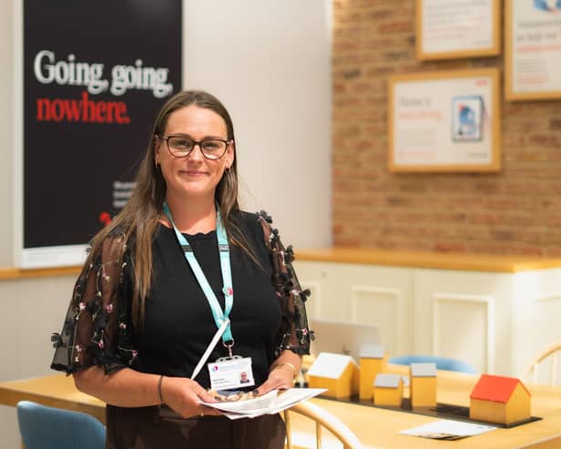 Specialist dementia nurses, known as Admiral Nurses, will support families living with dementia in Northern Ireland