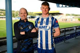 Ryan McNickle alongside Barry Gray after joining Newry City earlier this summer. PIC: Brendan Monaghan Photography