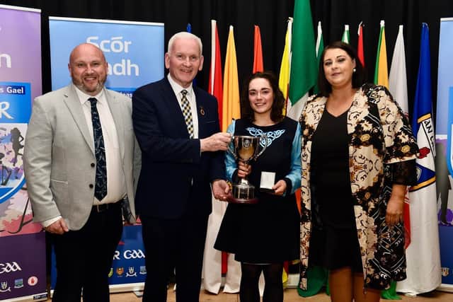 Mayobridge's Eimear Magee won gold in the Ulster Scór Final solo singing competition.